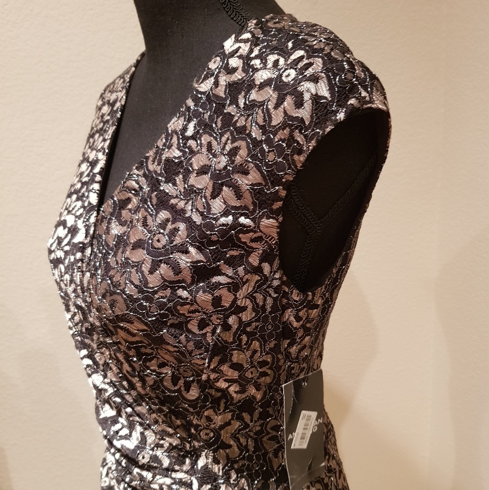 Dress - Picture 5 of 7